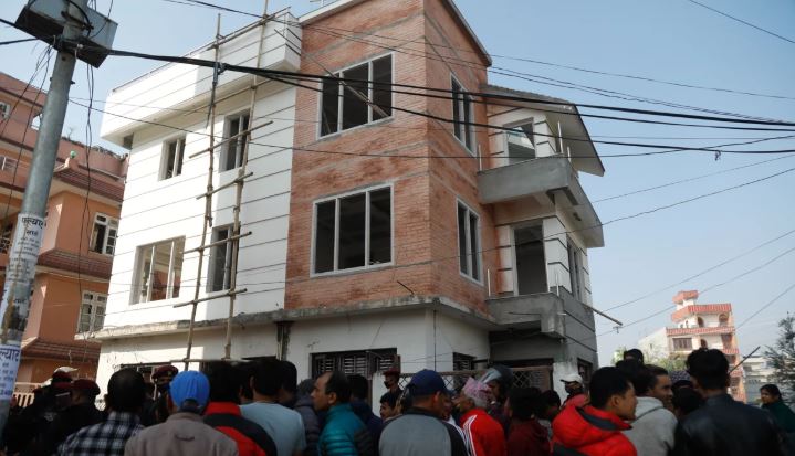 प्रहरीको सुरक्षा घेराभित्रै बास्कोटाको घरमा कसरी पड्कियो बम ?