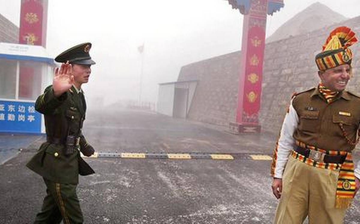भारत र चीनका सैनिकहरूबीच सीमा क्षेत्रमा फेरि झडप, २४ सैनिक घाइते