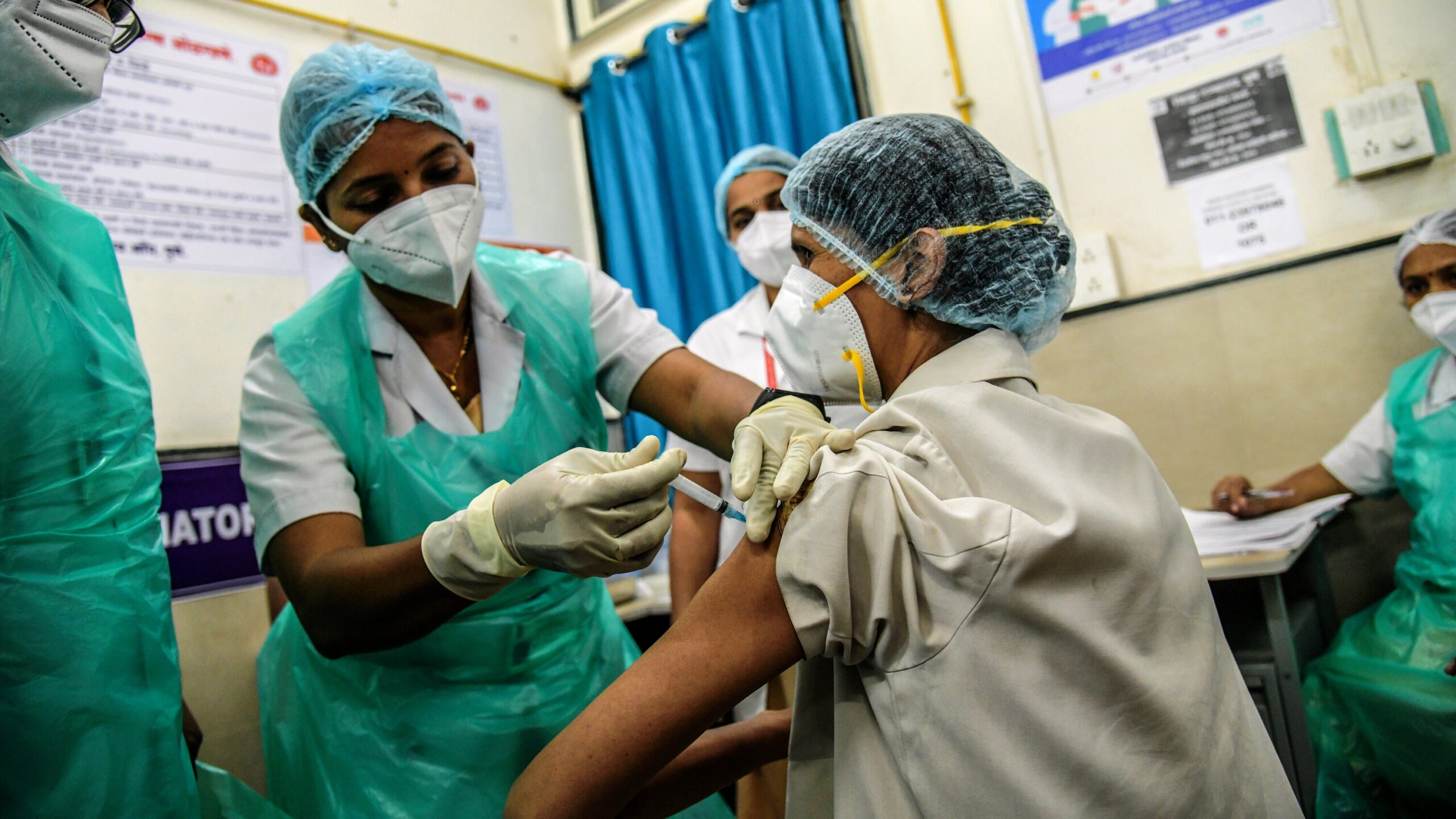 भारतमा कोरोना भाइरसविरुद्धको खोप लगाएका ५२ जनामा साइडइफेक्ट, १ जनाको अवस्था गम्भीर
