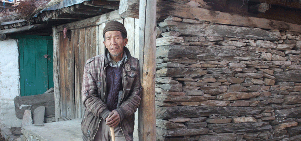 दार्चुलाको व्यास –१ छाङ्ग्रुका ६० वर्षीय ऐतवाल गाउँभरिका एक्ला चौकीदार