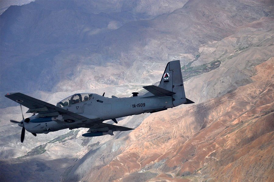 अफगान सैनिक चढेको विमान उज्बेकिस्तानले खासाल्यो, ७५० जना अफगान सैनिक भागेर उज्बेकिस्तान पुगे