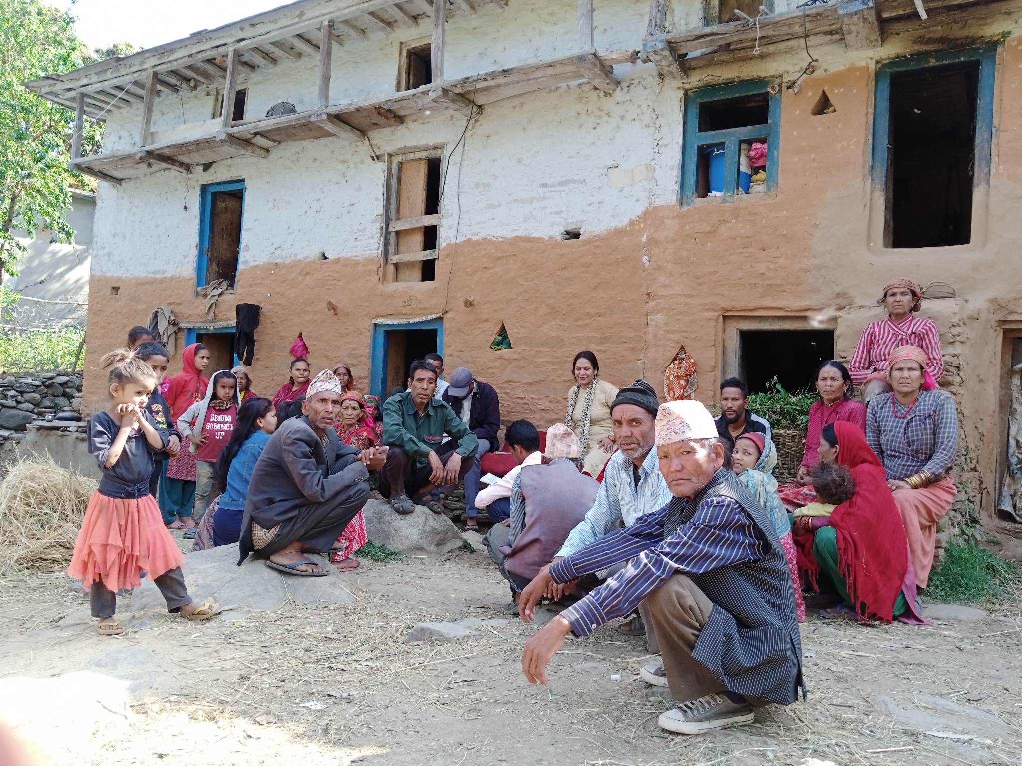 थलारा गाउँपालिका-८ बिस्खेतमा १८ वटा हलियामुक्त परिवारको अझै हुन सकेन व्यवस्थापन