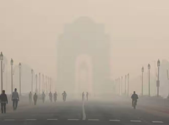 दिल्लीको हावामा धुलाे र धुवाँ मात्रै, दुई दिनसम्म बिद्यालय बन्द