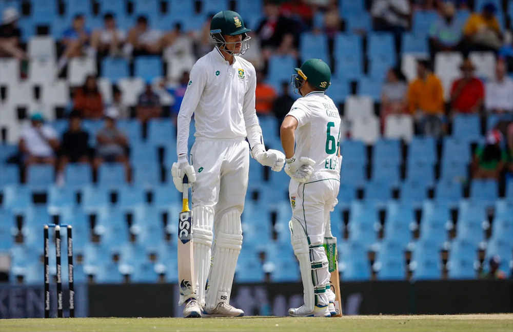 टेस्ट क्रिकेट: दक्षिण अफ्रिकासँग भारत इनिंग र ३२ रनले पराजित
